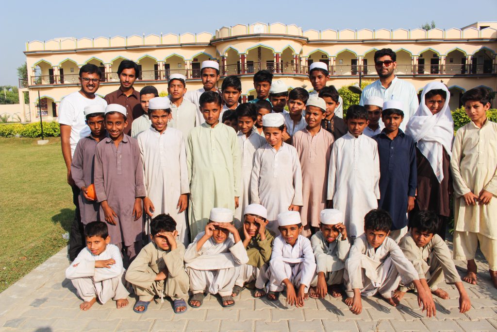 احسان پور گاوں