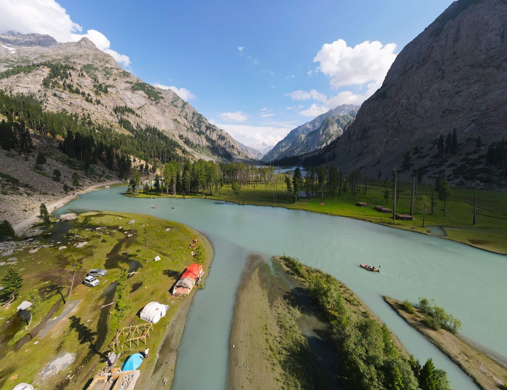 مہوڈنڈ جھیل